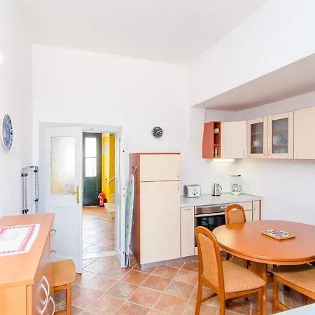 Vakantiehuis Stone House 