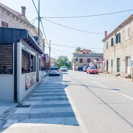 Nyaraló Stone House 