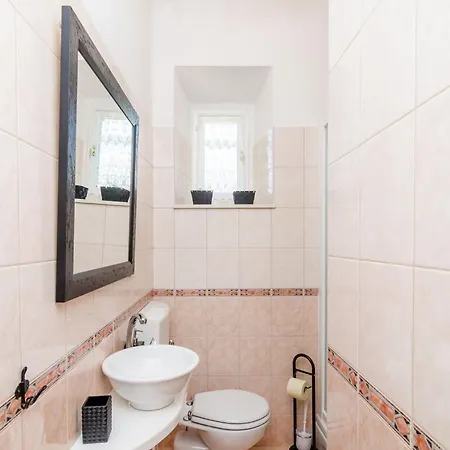 Nyaraló Stone House 